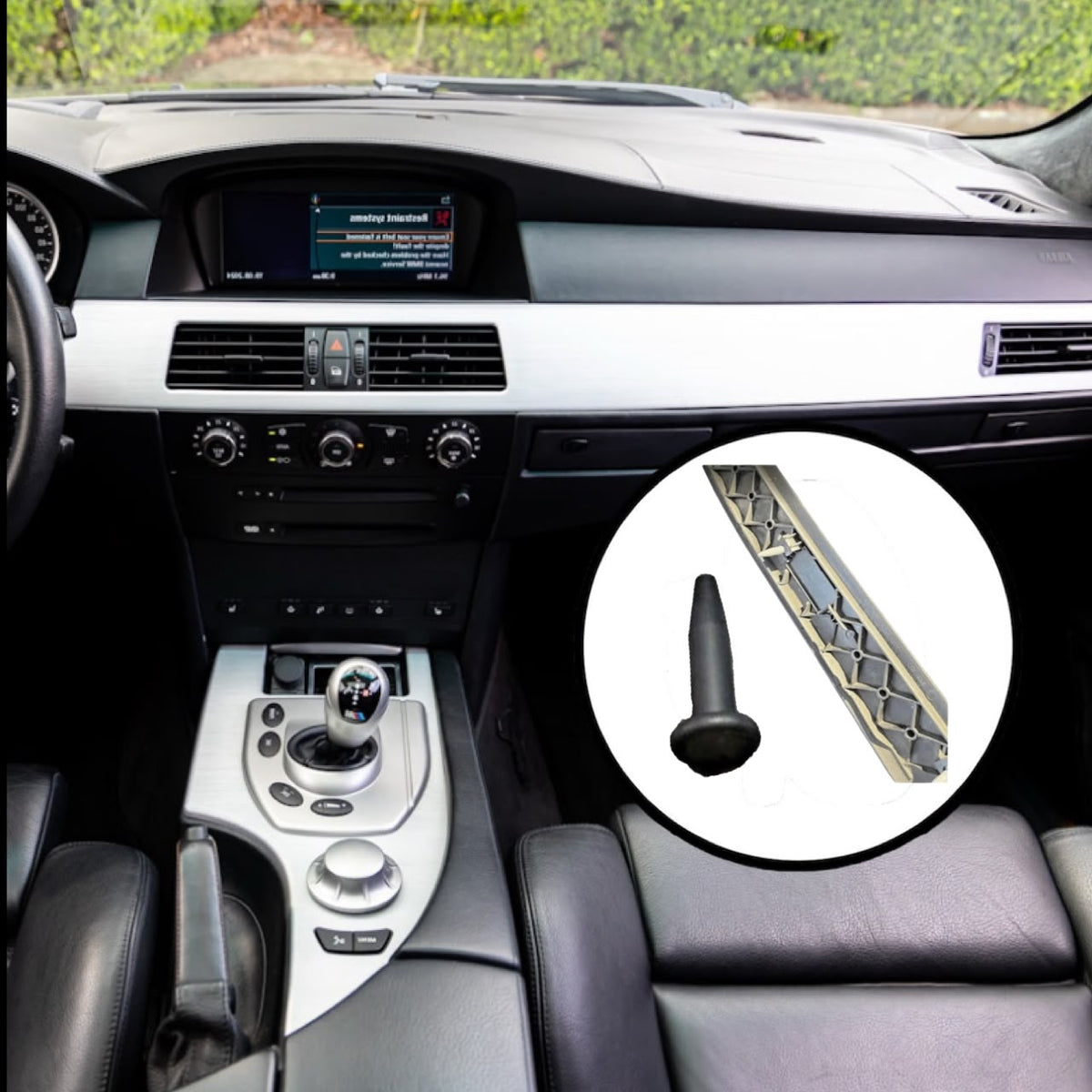 BMW E60 Göğüs Trim Perçini