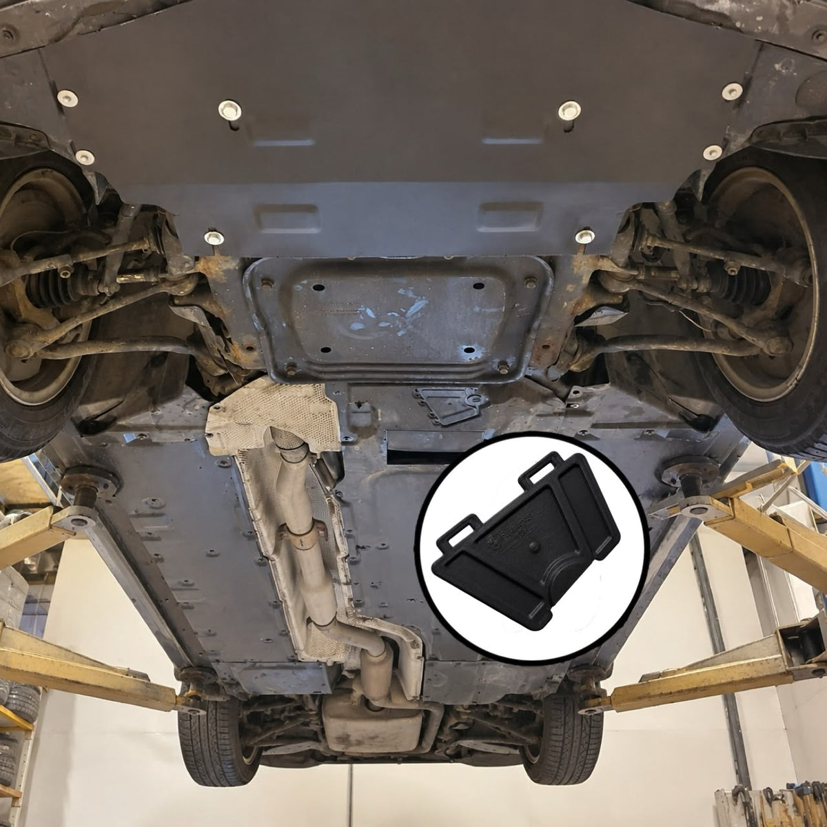 BMW E90 Yağ Kartel Kapağı
