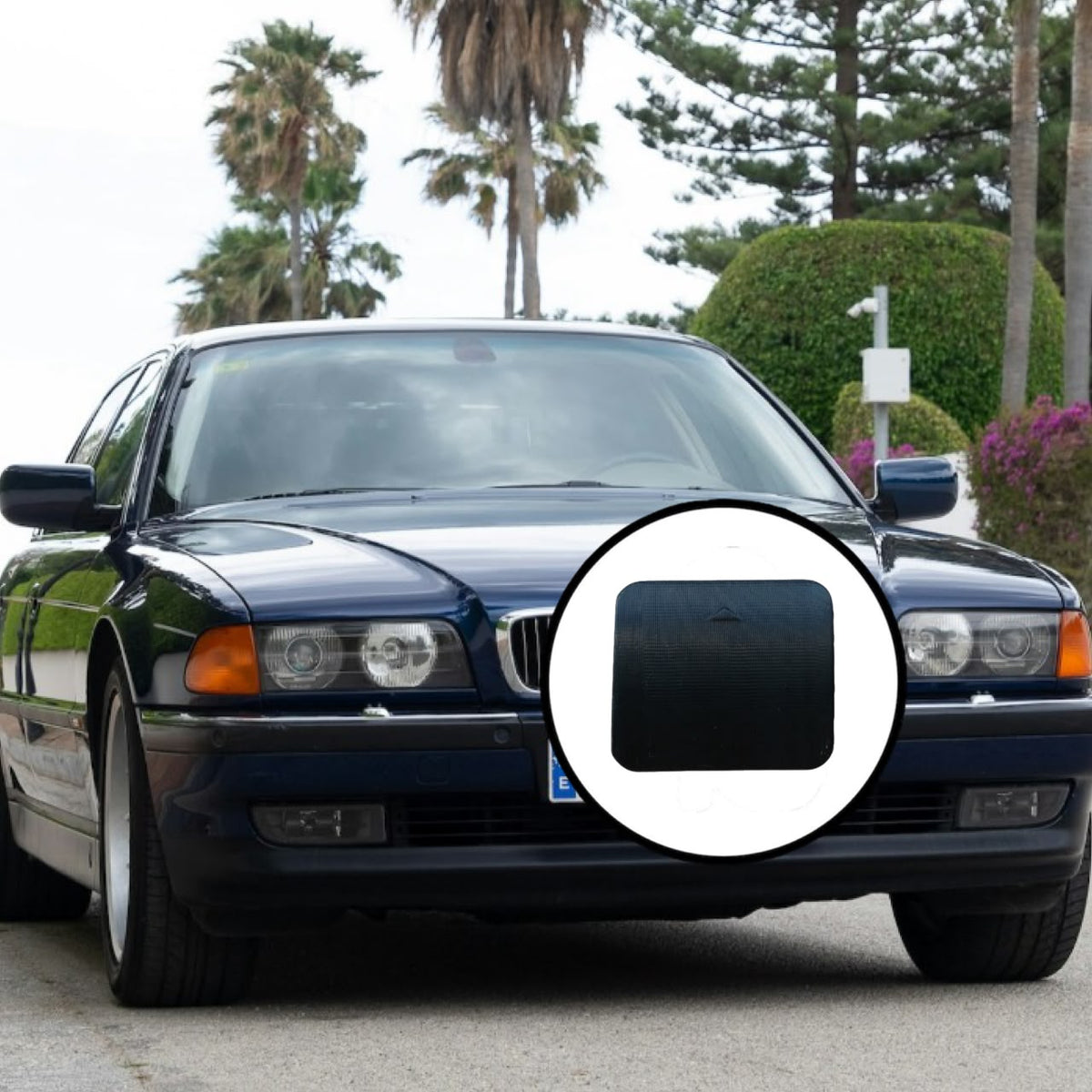BMW E38 Ön Çeki Demir Kapağı