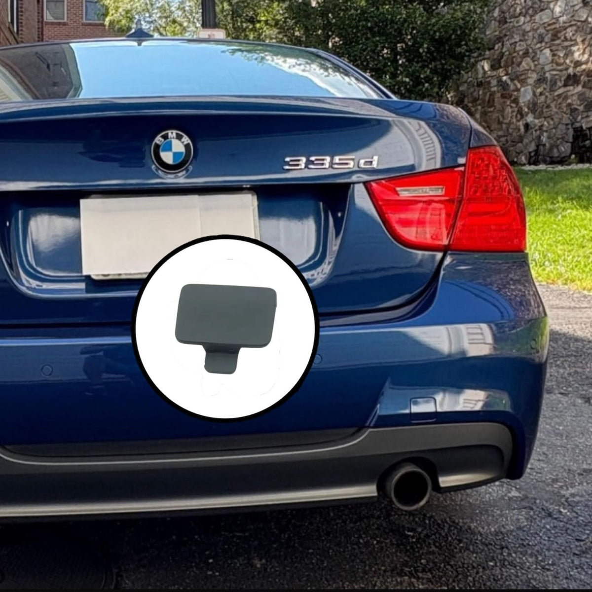 BMW E90 Arka Çeki Demir Kapağı